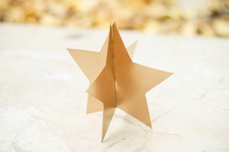 Como hacer una estrella navideña en 3D con carton