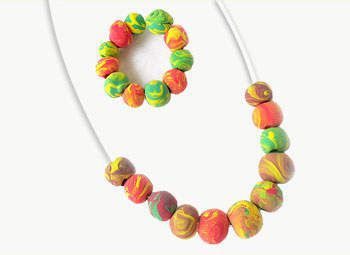 Como hacer collar de arcilla con los niños Todo