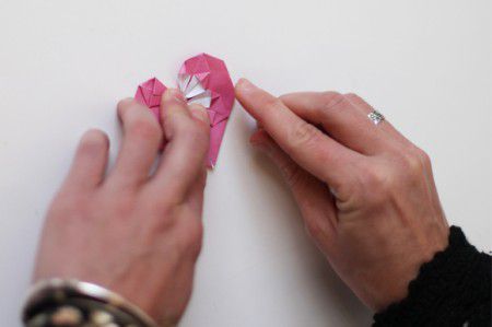 como hacer un corazon en origami