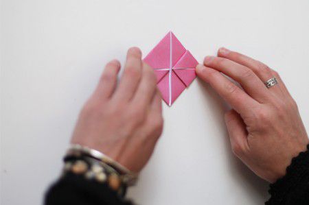 como hacer un corazon en origami