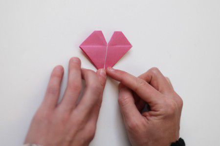 como hacer un corazon en origami