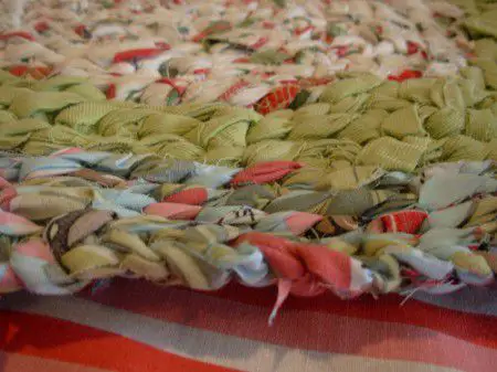 como hacer alfombras de trapillo
