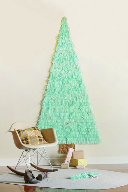 Como hacer un árbol navideño en el muro