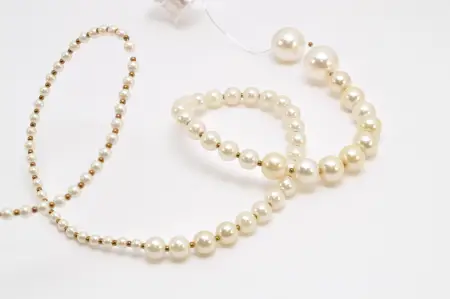 Como hacer una pulsera con perlas en pocos pasos