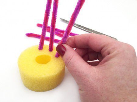 como hacer muñecos con limpiapipas