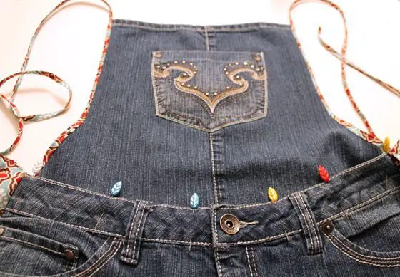 Como transformar un jean en un delantal
