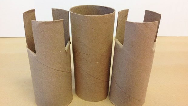 Como hacer un castillo con tubo de carton