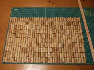Como hacer una alfombra con corchos