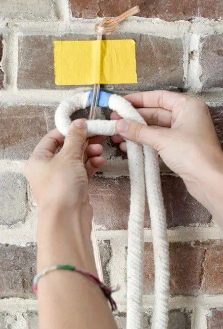 Como hacer una lámpara con macramé 3