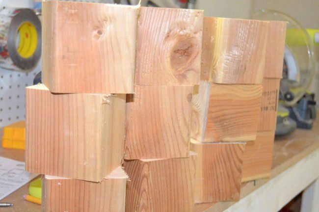 Como hacer dados de madera 3