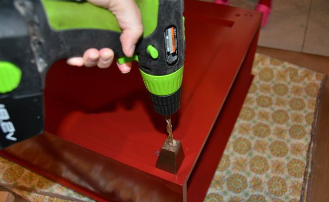 Como hacer una mesa de legos 5