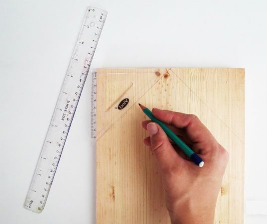 como hacer una tabla de cocina de madera 1